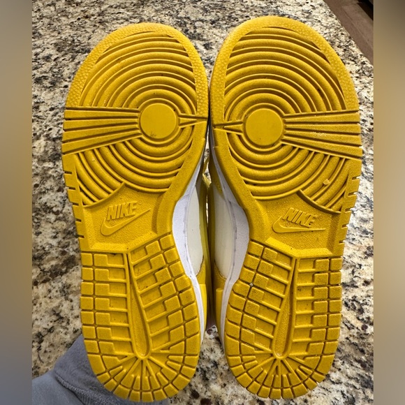 Nike Women’s Low Dunk Twist - Picture 7 of 8